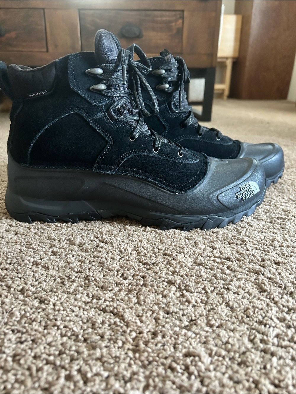 The North Face Snowfuse Mens 12 Black Waterproof Heatseeker Snow Boots NWOT